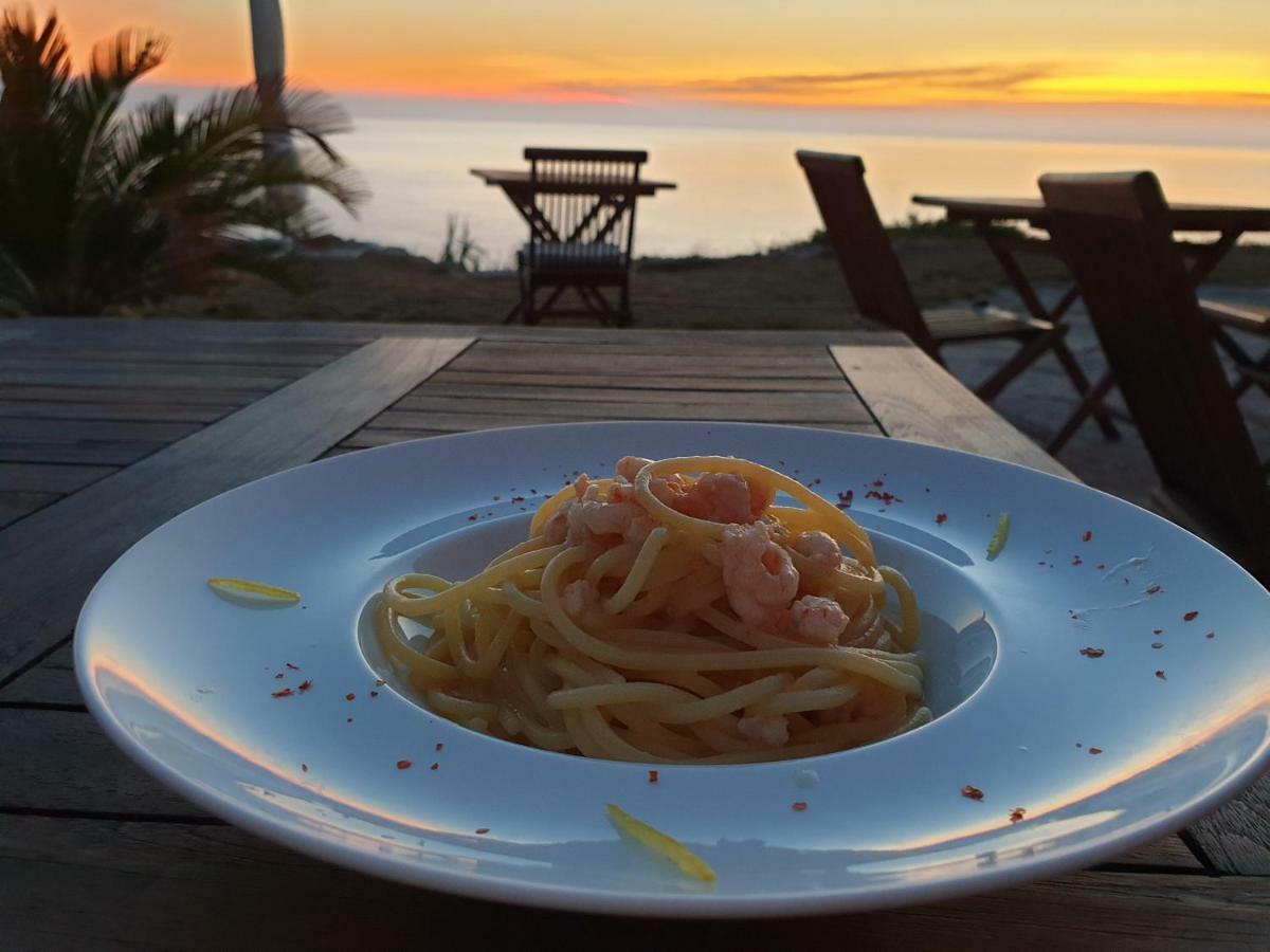Resort Faro Di Punta Fenaio Campese  Ngoại thất bức ảnh